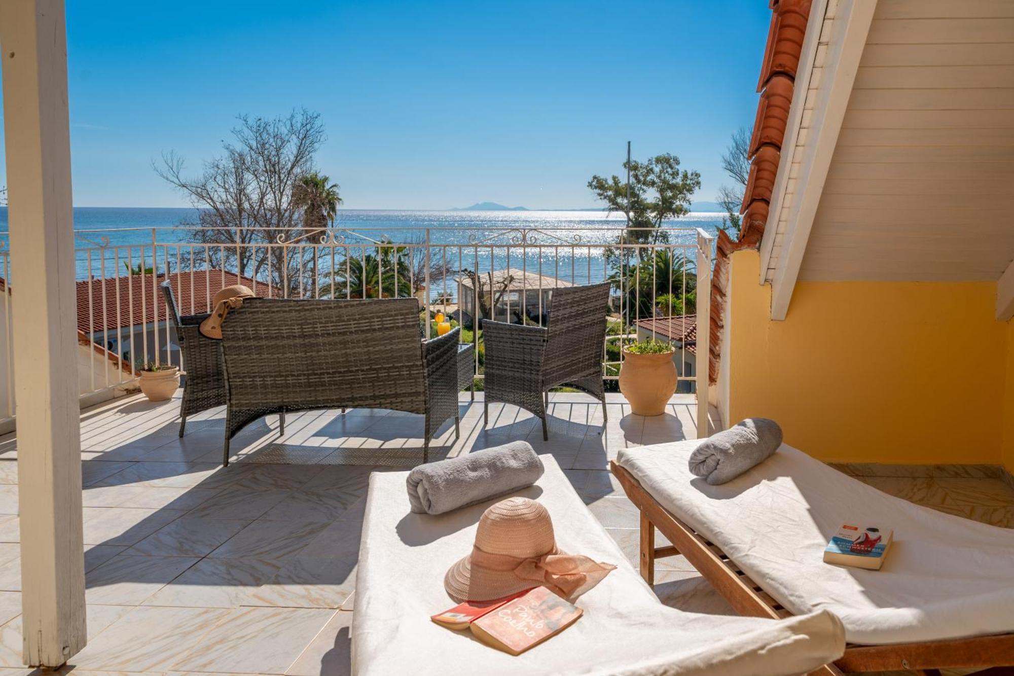 Southbank Seafront Apartments Κατελειός Εξωτερικό φωτογραφία