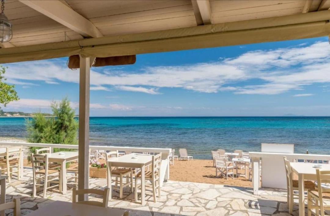 Southbank Seafront Apartments Κατελειός Εξωτερικό φωτογραφία