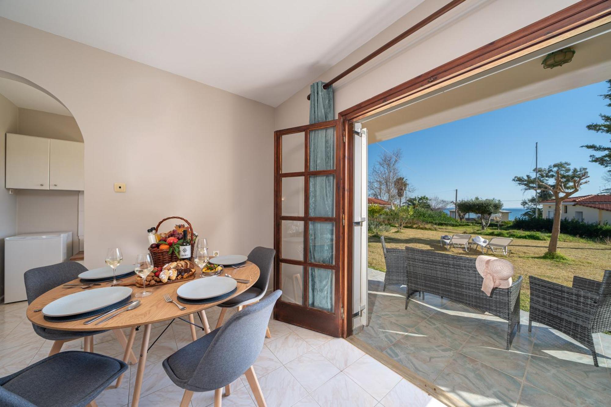 Southbank Seafront Apartments Κατελειός Εξωτερικό φωτογραφία